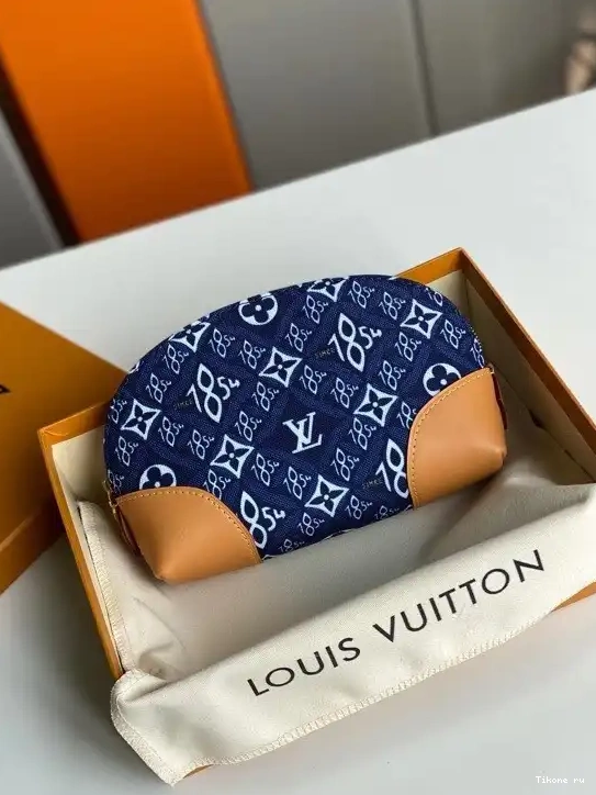 PM VUITTON LOUIS 1854 POUCH SINCE COSMETIC 0525